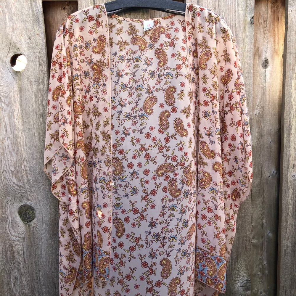 Boho neutral kimono